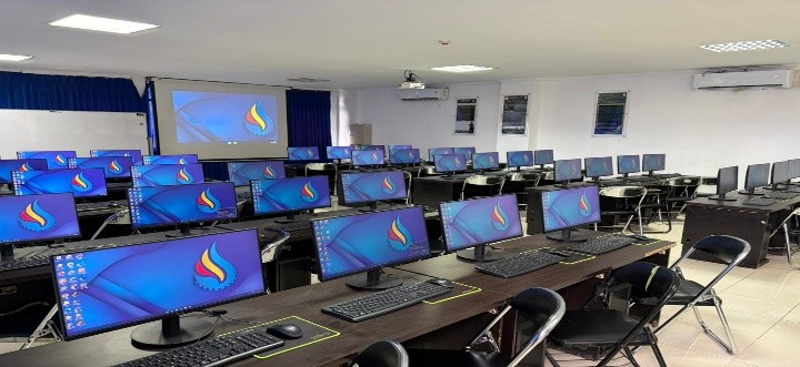 Foto Lab Web Technology